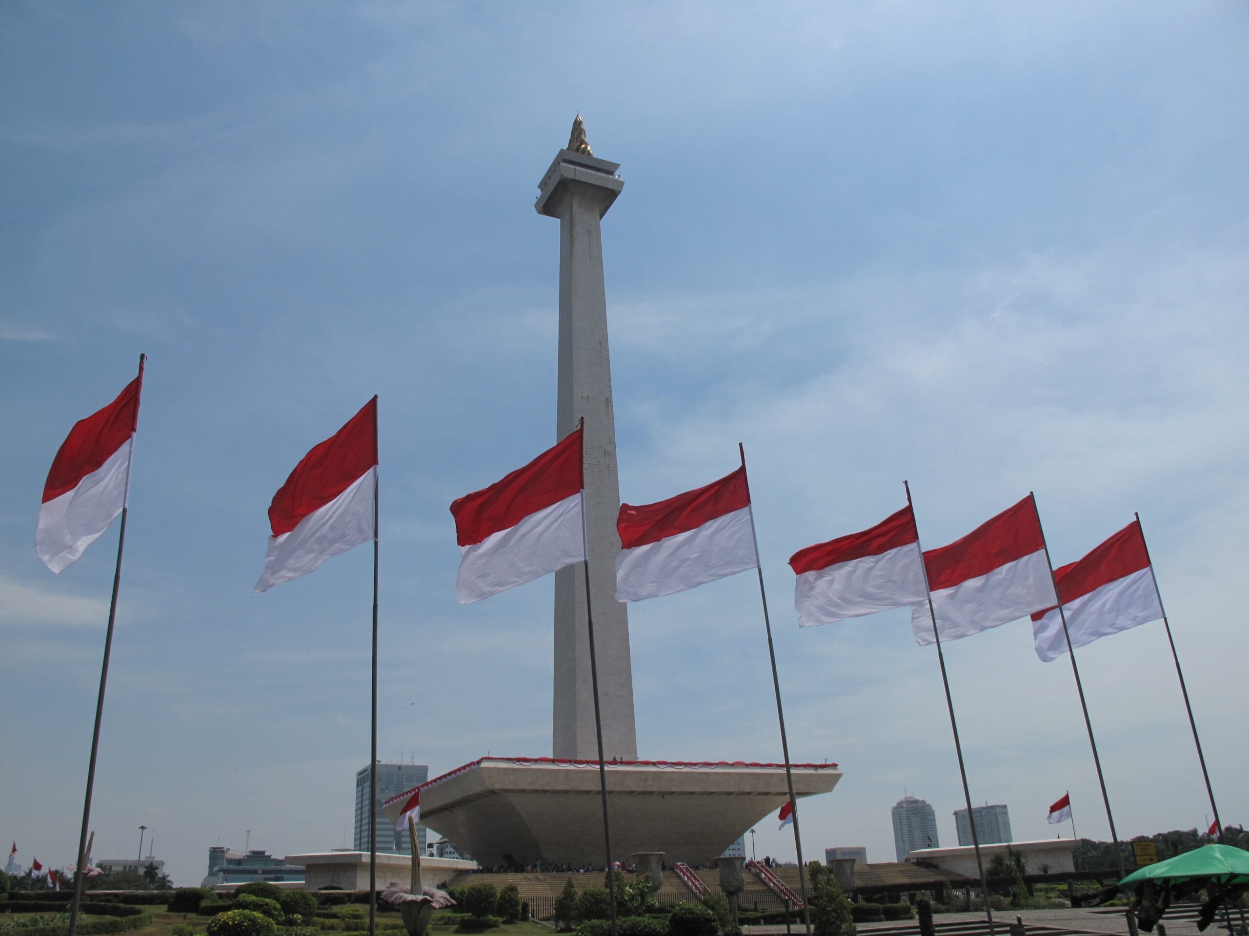 monas